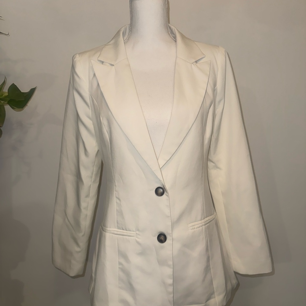 Women's Elegant White Blazer